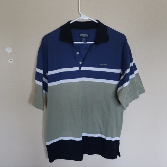 Medium short sleeved collared shirt with buttons - Picture 1 of 8